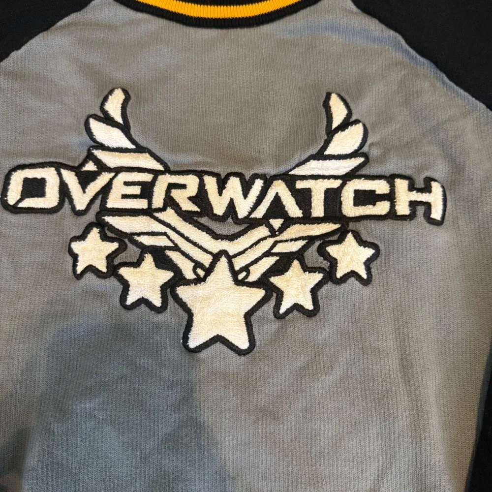 Blizzard Overwatch Men Grey Black Knit Sweater Embroidered Logo Size M‎ 2018